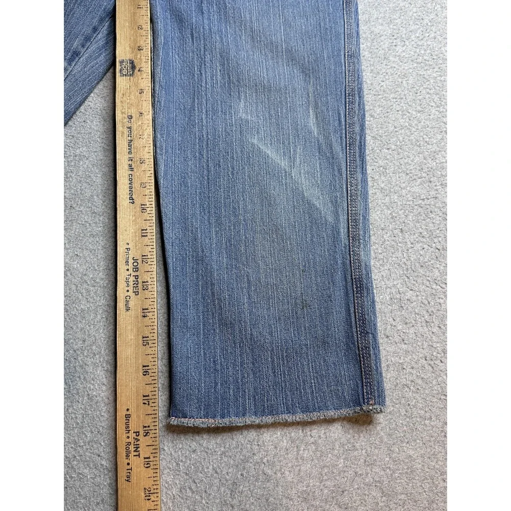 VTG Levi's 515 Capri Jeans‎ Womens 10 Blue Medium Wash Stretch Denim Embroidered